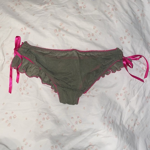 NWOT COQUETTE PANTY - Picture 2 of 4